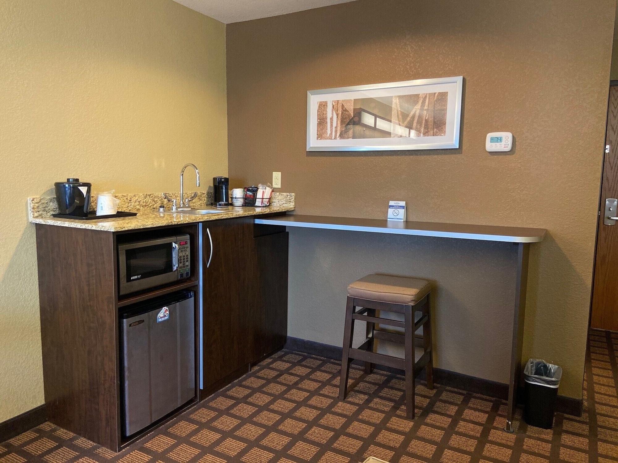 Microtel Inn & Suites Kenedy Extérieur photo
