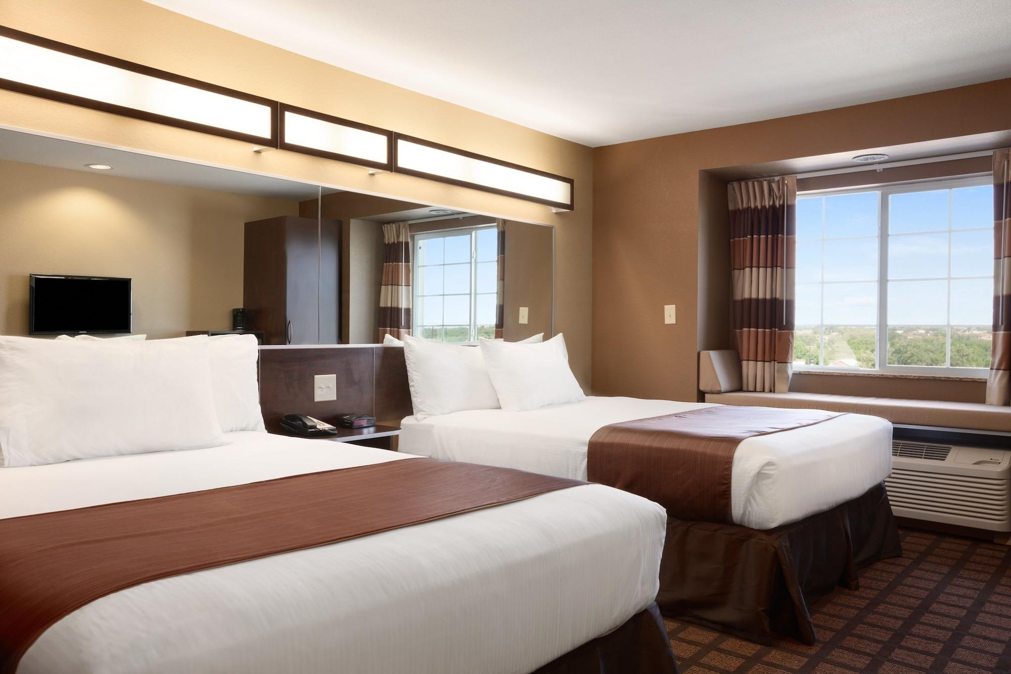 Microtel Inn & Suites Kenedy Extérieur photo