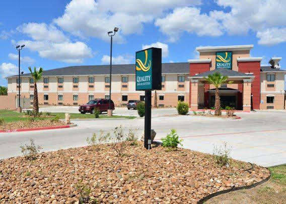 Microtel Inn & Suites Kenedy Extérieur photo