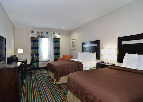 Microtel Inn & Suites Kenedy Extérieur photo