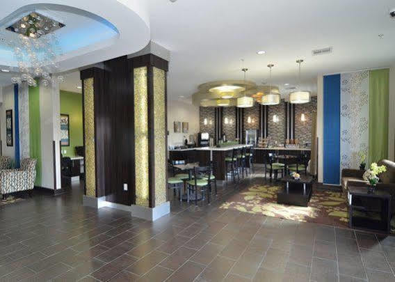 Microtel Inn & Suites Kenedy Extérieur photo